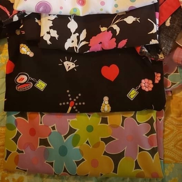 Scrub tops - Picture 4 of 8